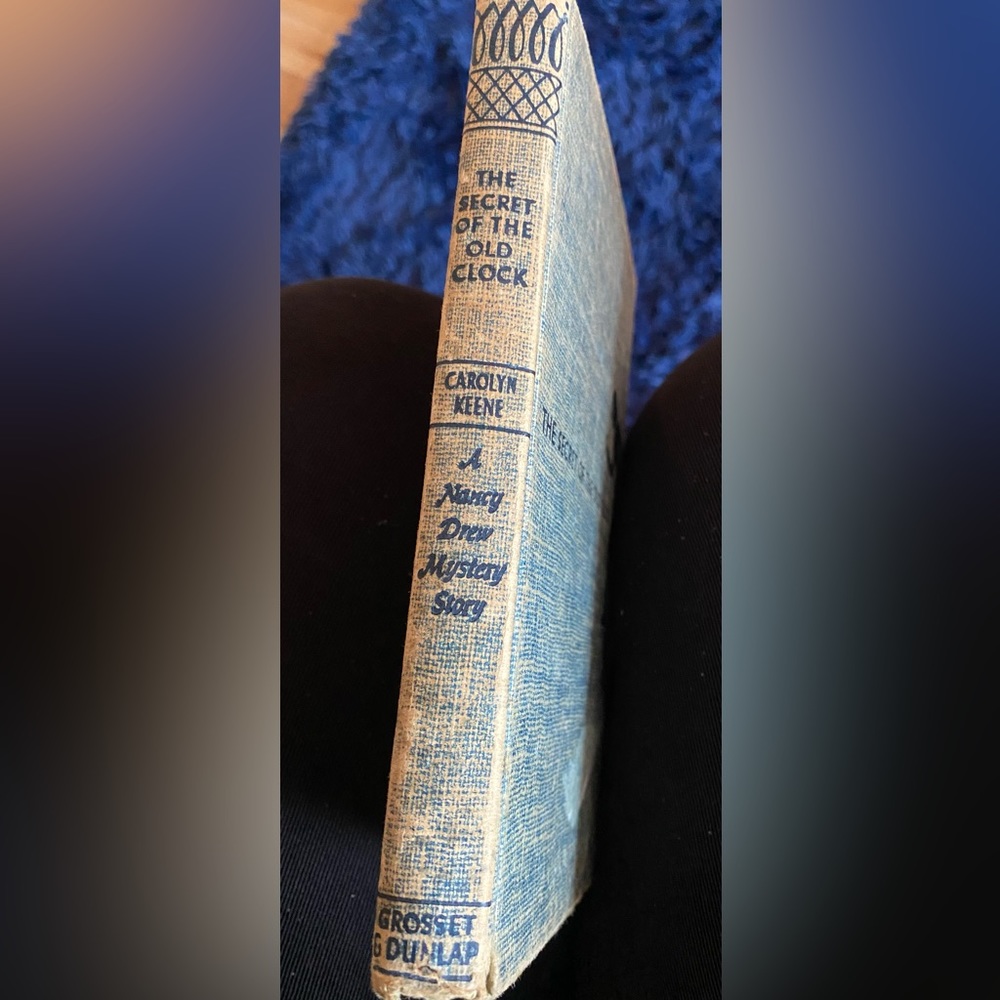The Secret of the Old Clock - Nancy Drew Mystery series